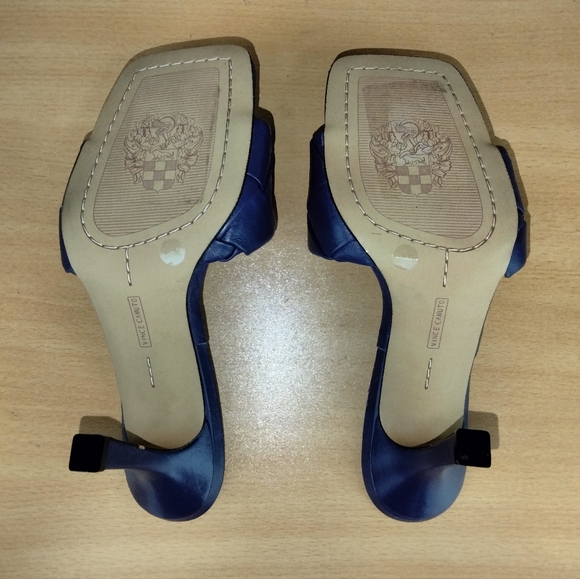 NWT Vince Camuto Brelanie Woven Genuine Leather Heeled Sandals in Navy - Picture 8 of 8